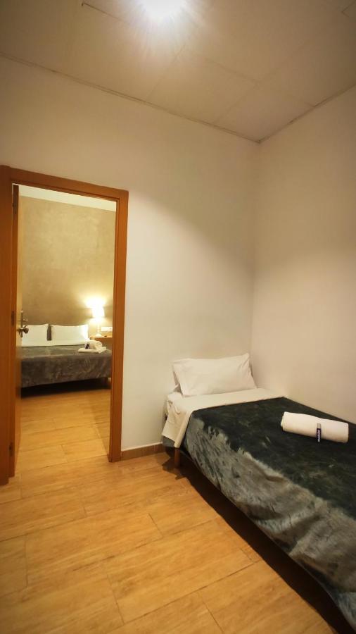 Hostal Agua Alegre Барселона Екстер'єр фото