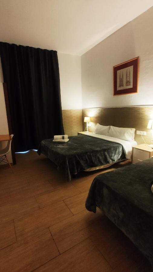 Hostal Agua Alegre Барселона Екстер'єр фото
