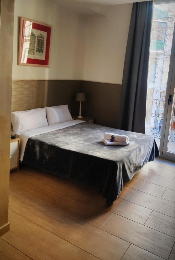 Hostal Agua Alegre Барселона Екстер'єр фото