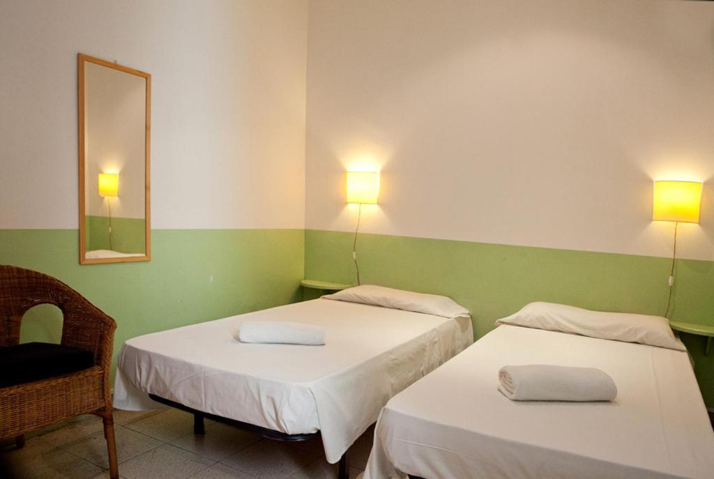 Hostal Agua Alegre Барселона Номер фото