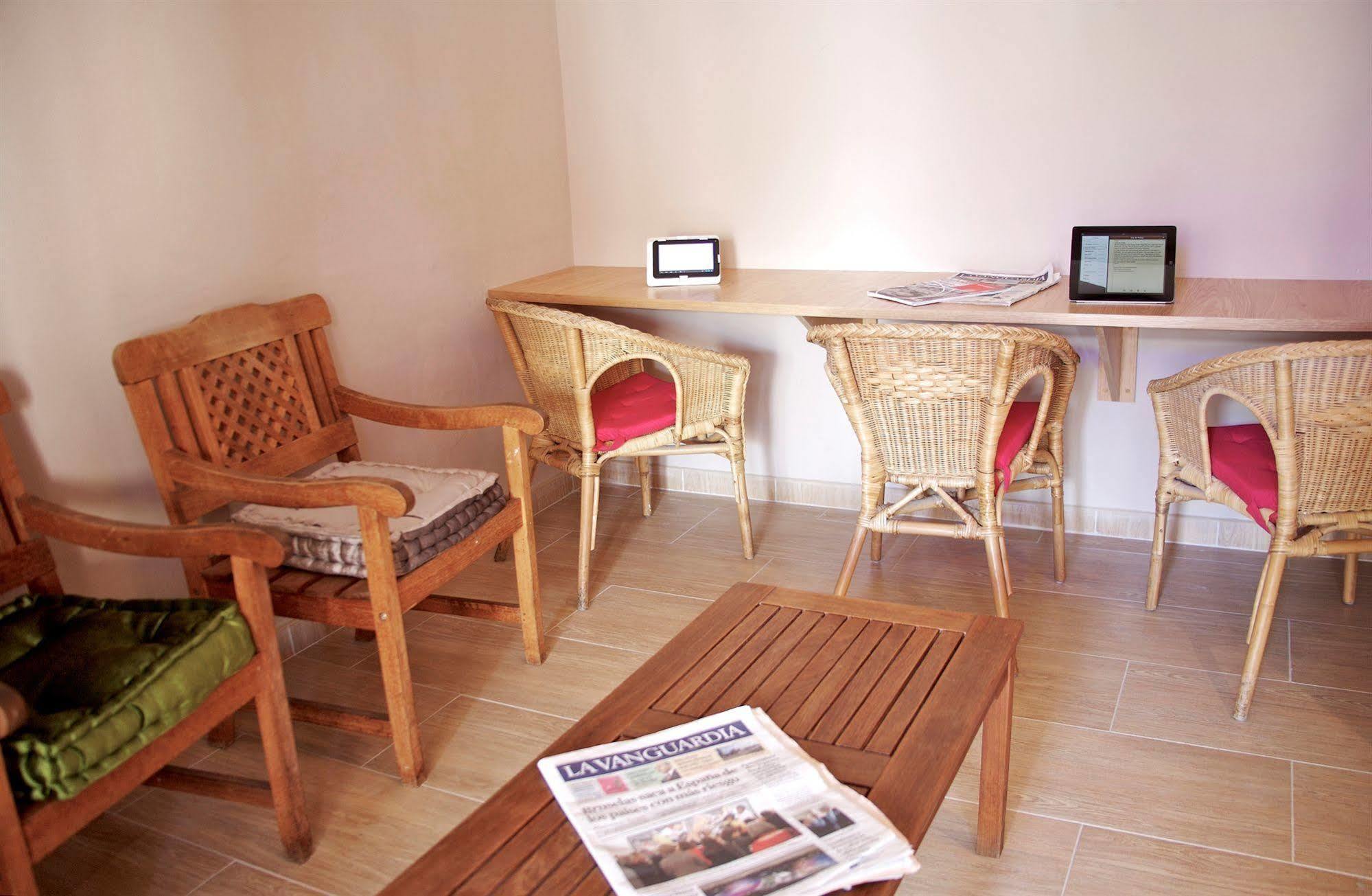 Hostal Agua Alegre Барселона Екстер'єр фото