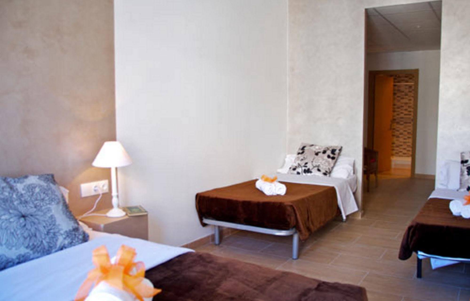 Hostal Agua Alegre Барселона Екстер'єр фото