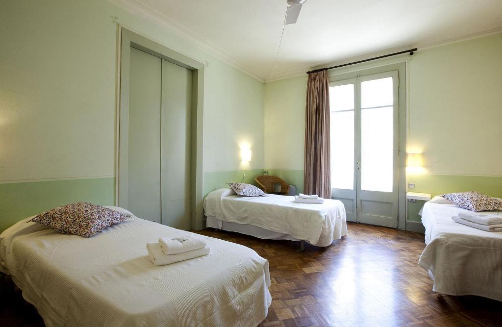 Hostal Agua Alegre Барселона Номер фото