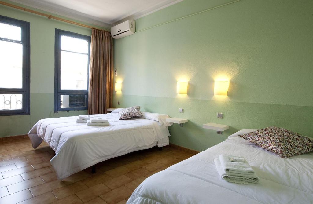 Hostal Agua Alegre Барселона Номер фото